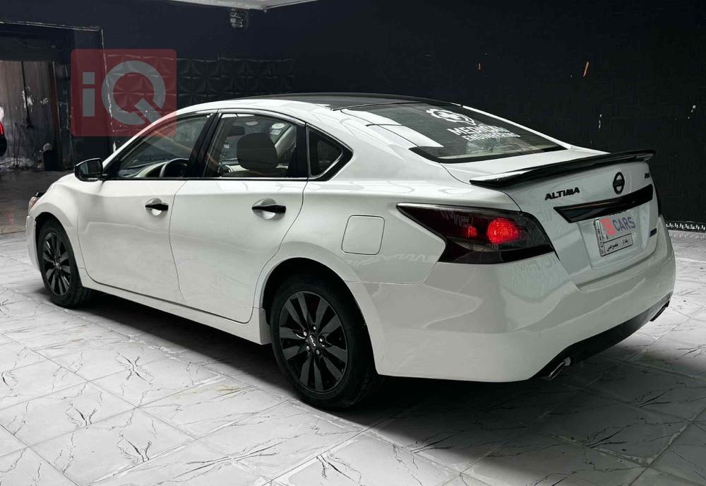 نیسان ئەلتیما